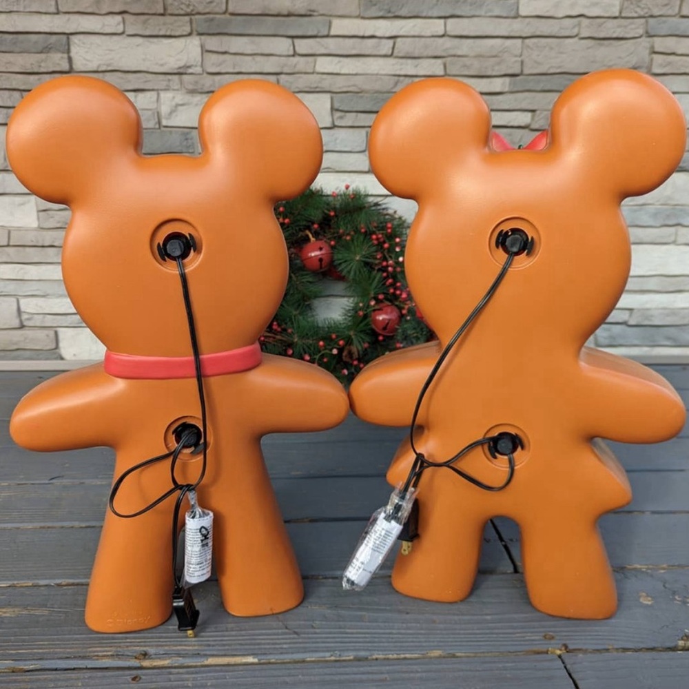 NWT Viral Disney Mickey & Minnie 24" LED Lighted Gingerbread Blow Mold Decor - Picture 2 of 4